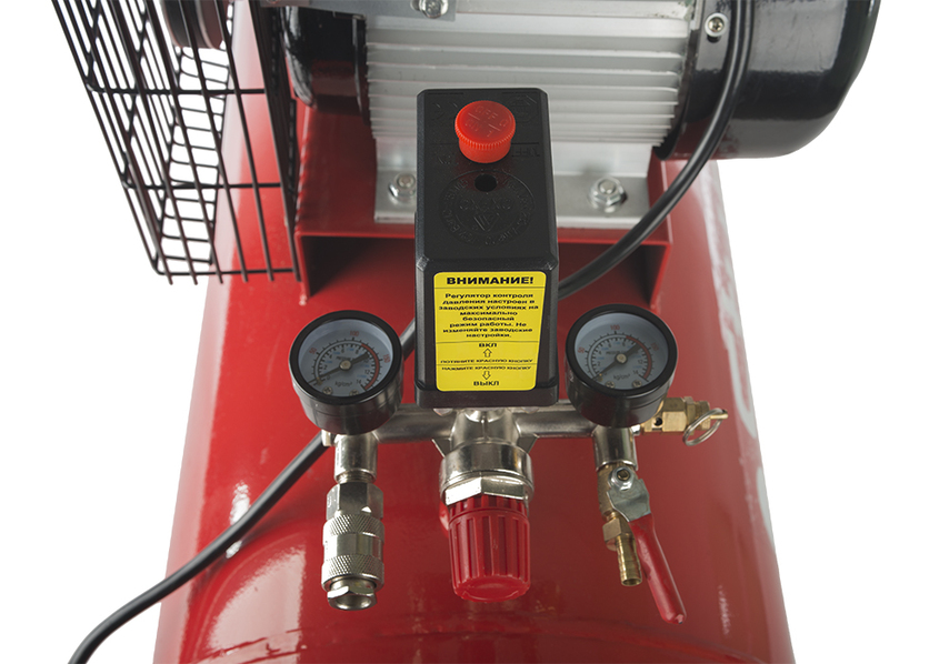 Компрессор воздушный масляный Sturm! AC931031, 2,4кВт, 370 л/мин, ресивер 100 л,  ременной привод