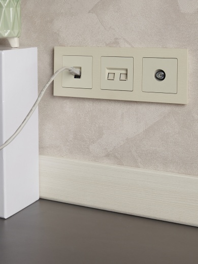 BRITE Розетка компьютерная двойная RJ45 кат.5E РК10-2-БрКр бежевый IEK