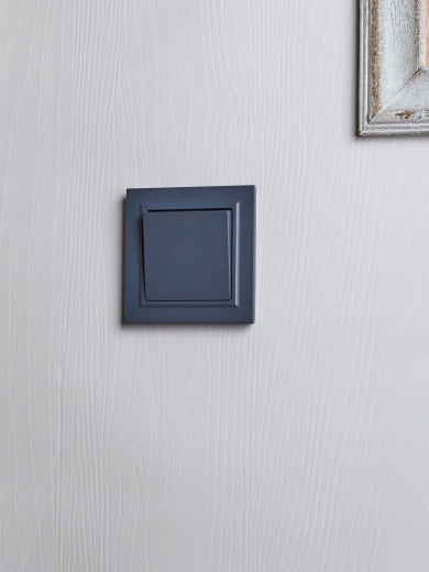 BRITE Выключатель 1-клавишный проходной 10А ВС10-1-6-БрМ маренго IEK