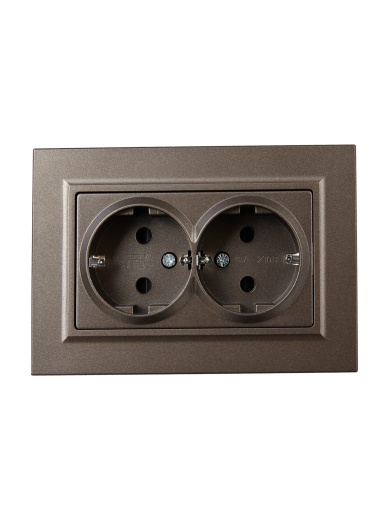 BRITE Розетка 2-местная с заземлением с защитными шторками 16А в сборе РСш12-3-БрТБ темная бронза IEK