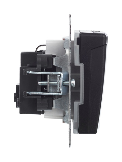 BRITE Розетка 1-местная с заземлением с защитными шторками и крышкой 16А IP44 РСбш10-3-44-БрЧ черный IEK