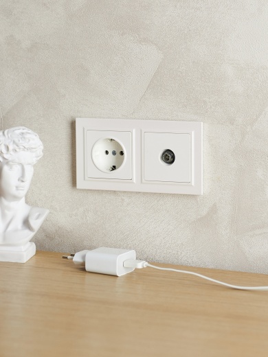 BRITE Рамка 2-местная IP44 РУ-2-БрЖ-44 жемчуг IEK