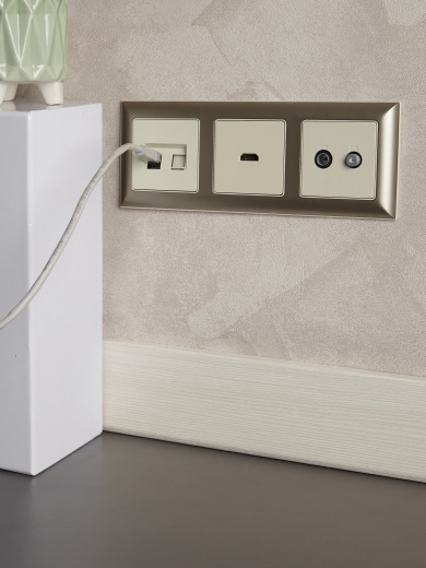 BRITE Розетка HDMI РHDMI-0-БрКр бежевый IEK