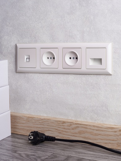 BRITE Рамка 4-местная РУ-4-Бр бежевый/жемчужный IEK