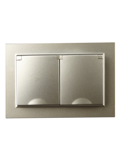 BRITE Розетка 2-местная с заземлением с защитными шторками и крышкой 16А в сборе IP44 РСбш12-3-44-БрШ шампань IEK