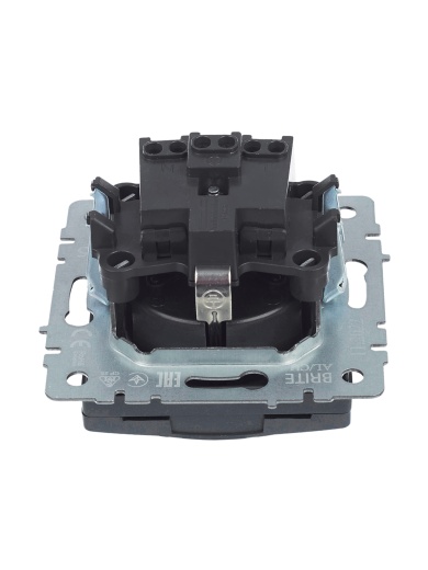 BRITE Розетка 1-местная с заземлением с защитными шторками и крышкой 16А IP20 РСбш10-3-БрМ маренго IEK